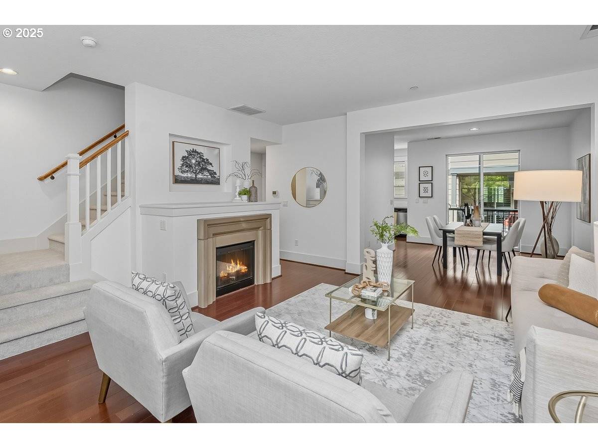 Portland, OR 97225,619 SW FORESTA TER