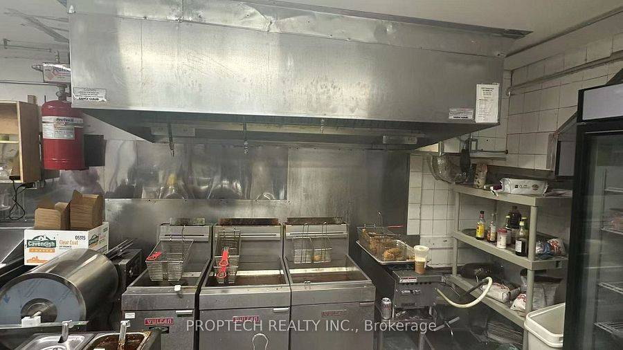 Toronto C04, ON M4N 2L4,3238 Yonge ST