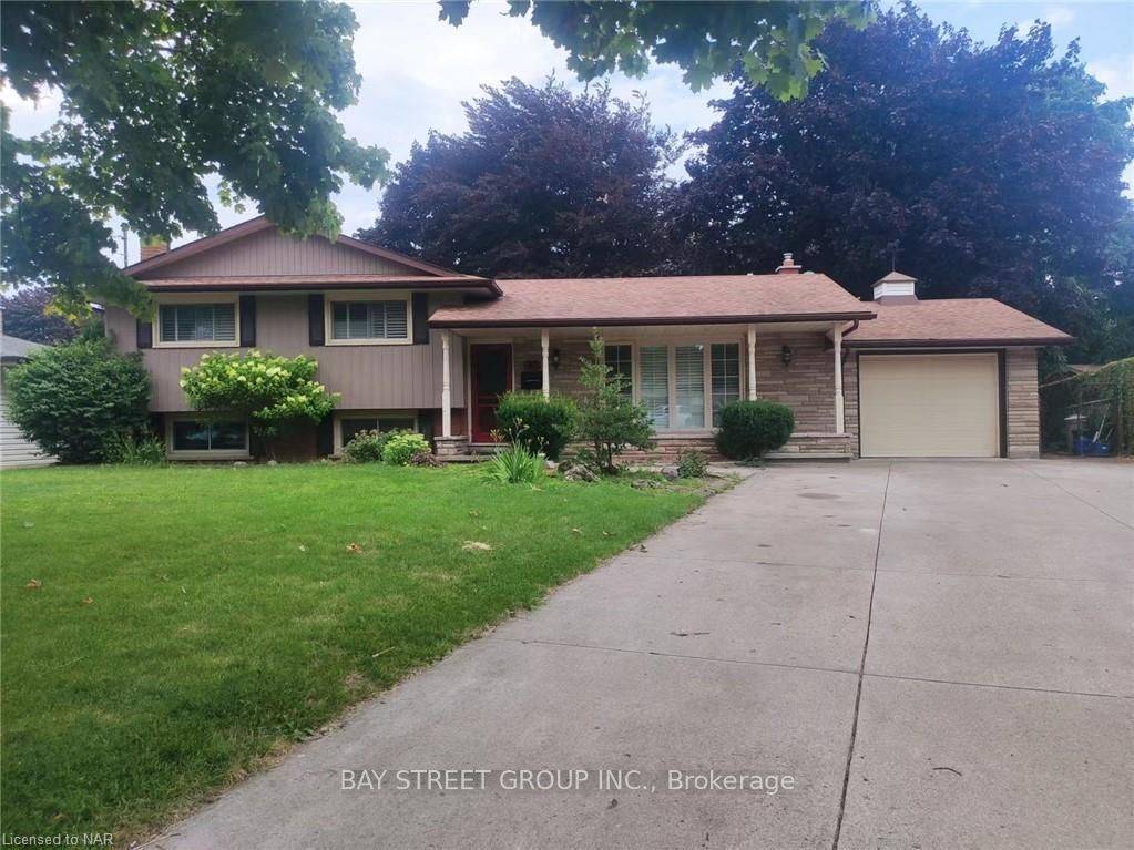 St. Catharines, ON L2M 2E9,10 Rideau CRES