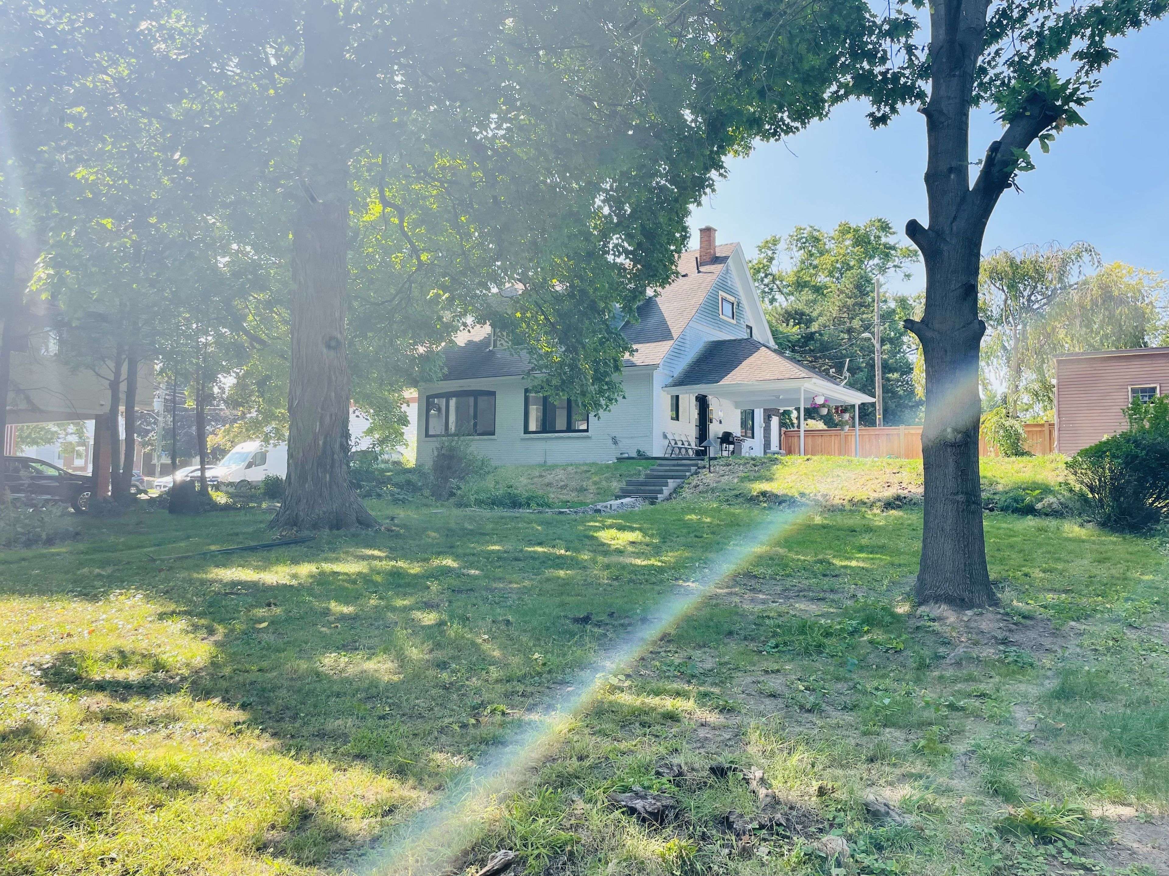 Niagara Falls, ON L2E 3G9,5341 River RD