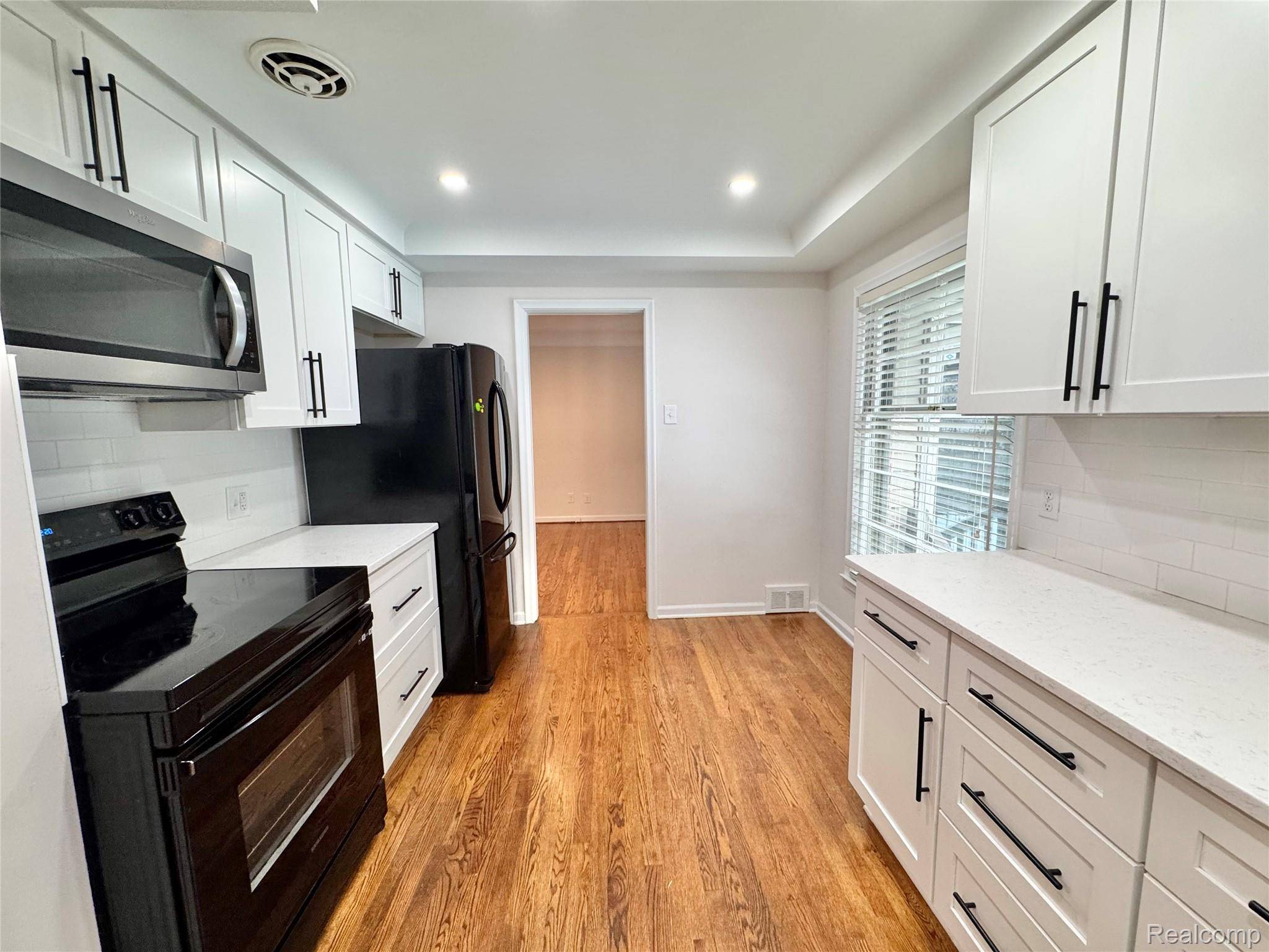 Birmingham, MI 48009,576 Merritt LN