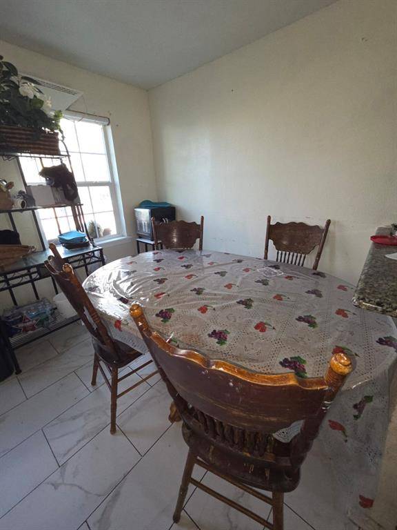 Dallas, TX 75217,9223 Marvel Drive