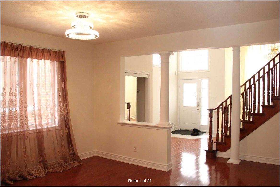 Markham, ON L6E 1E1,8 Mimosa ST