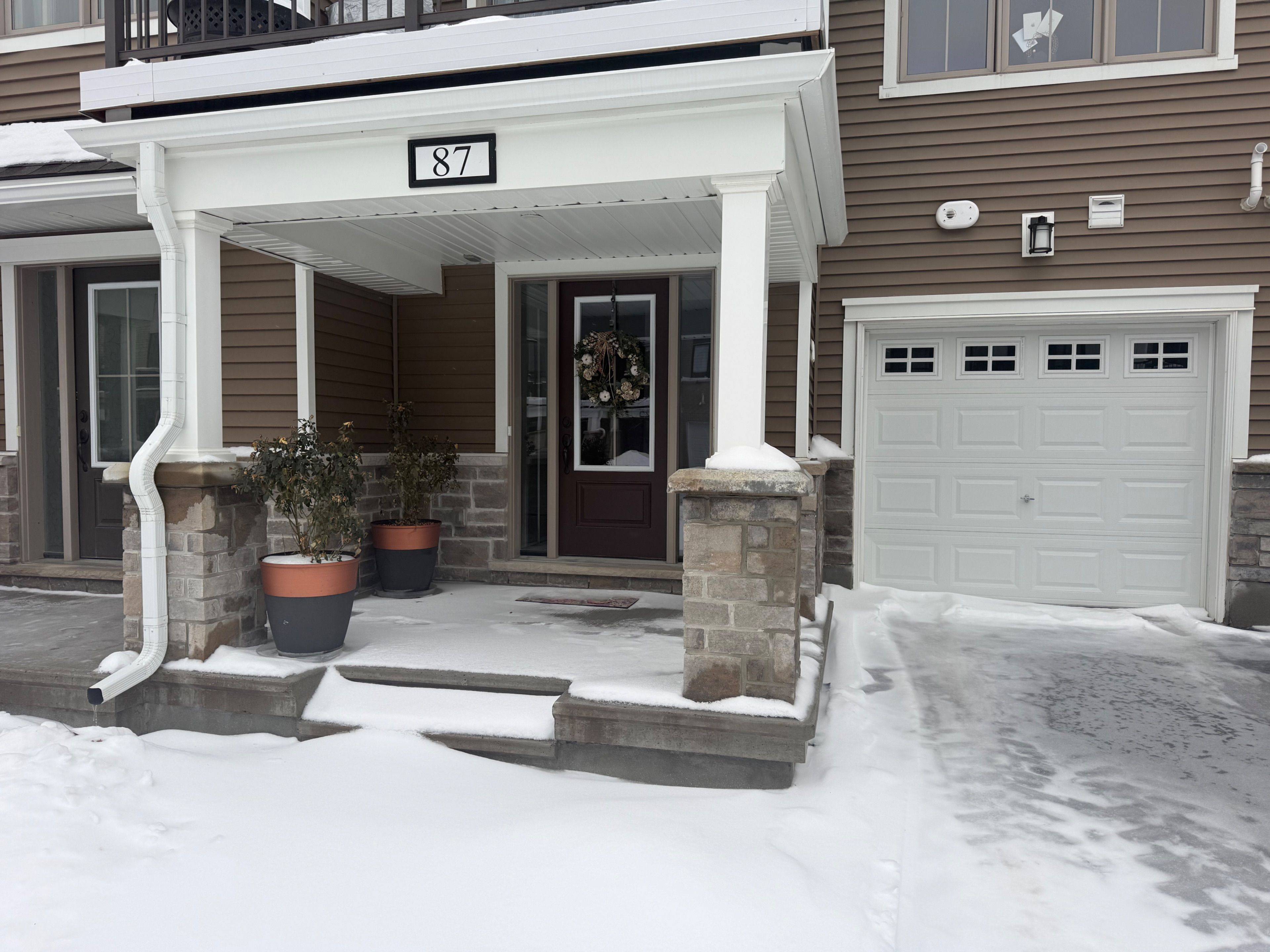 Stittsville - Munster - Richmond, ON K2S 0V5,87 Ballinora LN