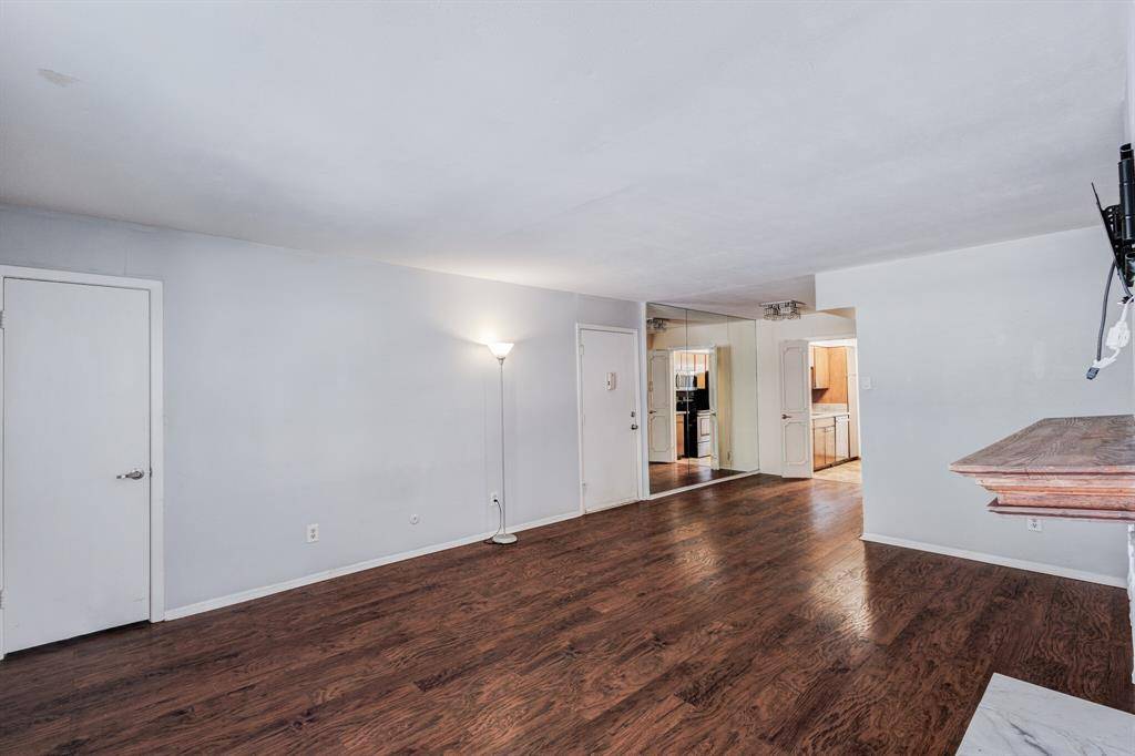 Dallas, TX 75230,12888 Montfort Drive #214