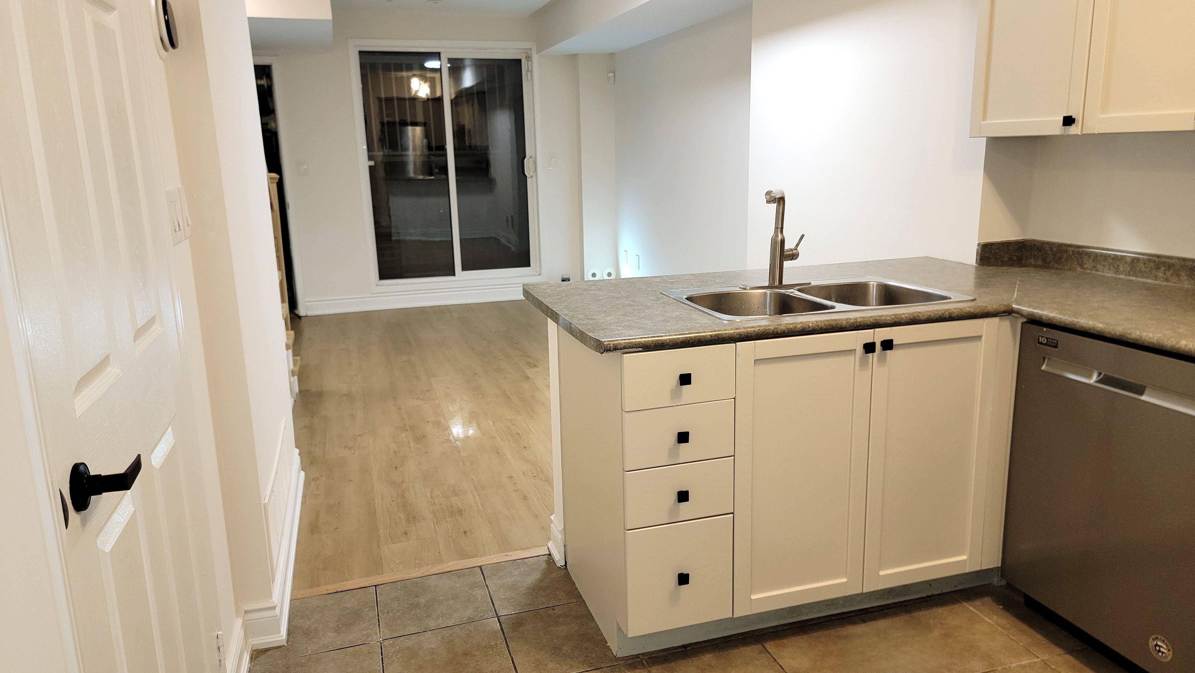 Toronto W02, ON M6H 4K8,65 Turntable CRES #90