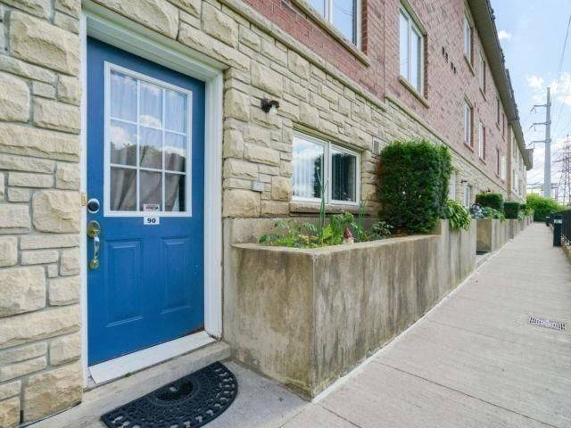 Toronto W02, ON M6H 4K8,65 Turntable CRES #90