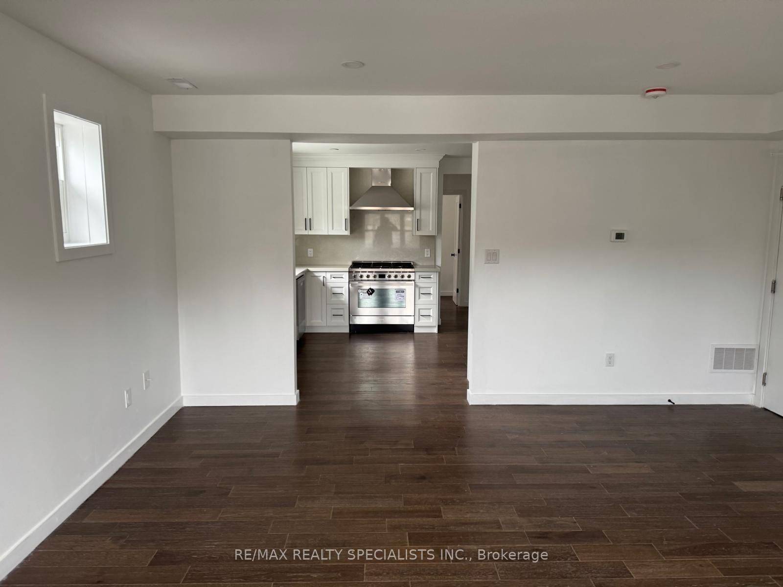 Toronto W01, ON M6S 3T9,298 South Kingsway N/A S #Main Floor