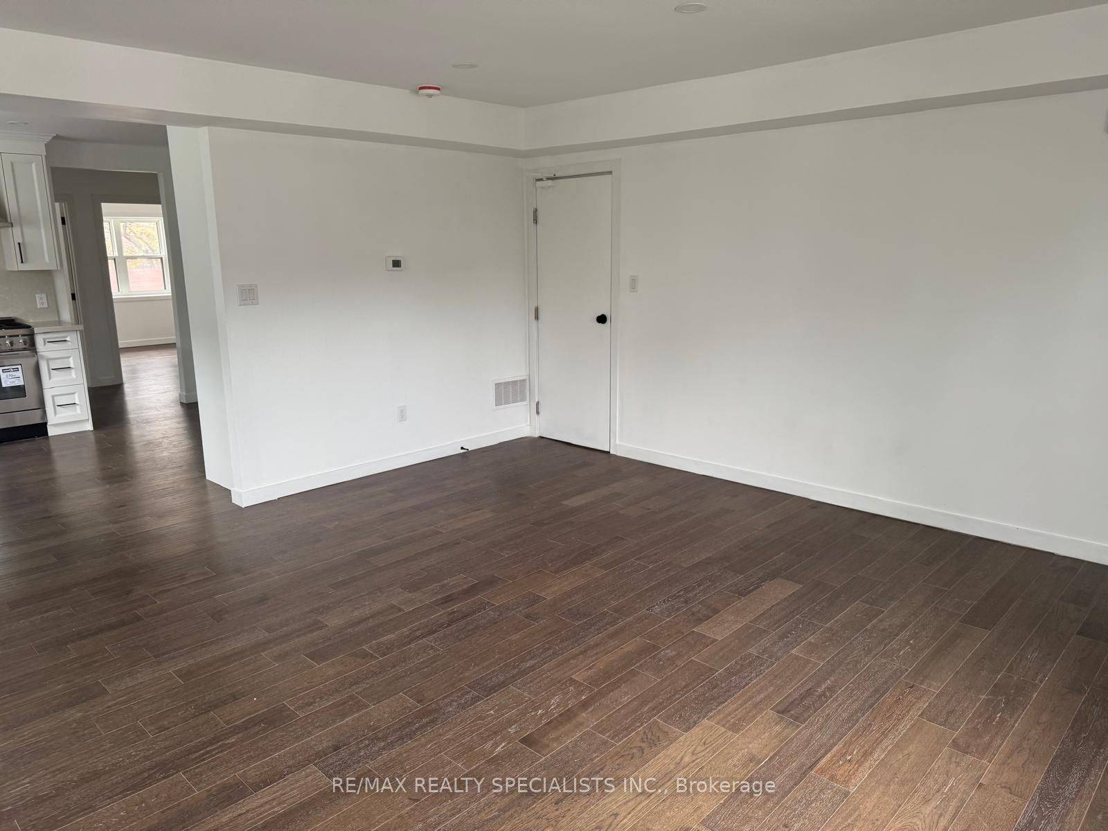 Toronto W01, ON M6S 3T9,298 South Kingsway N/A S #Main Floor