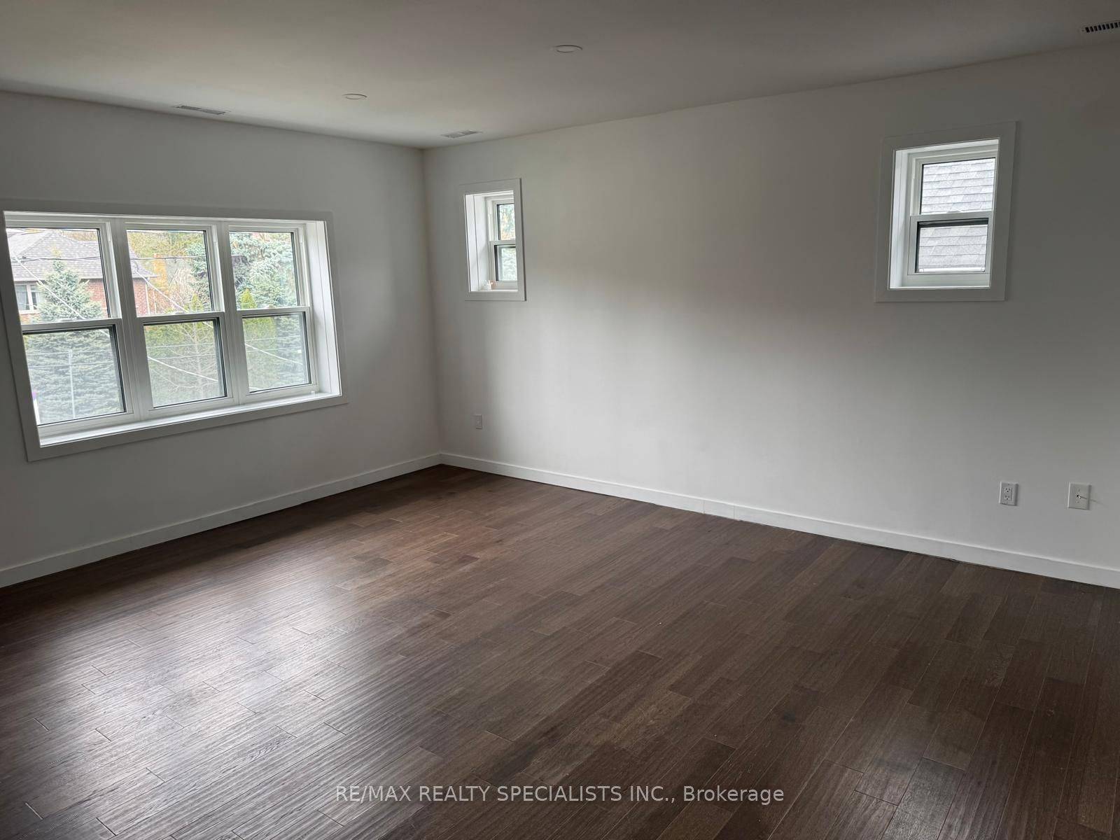 Toronto W01, ON M6S 3T9,298 South Kingsway N/A S #Main Floor