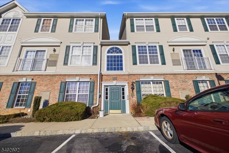 Lopatcong Twp., NJ 08865,228 Windmill Ct