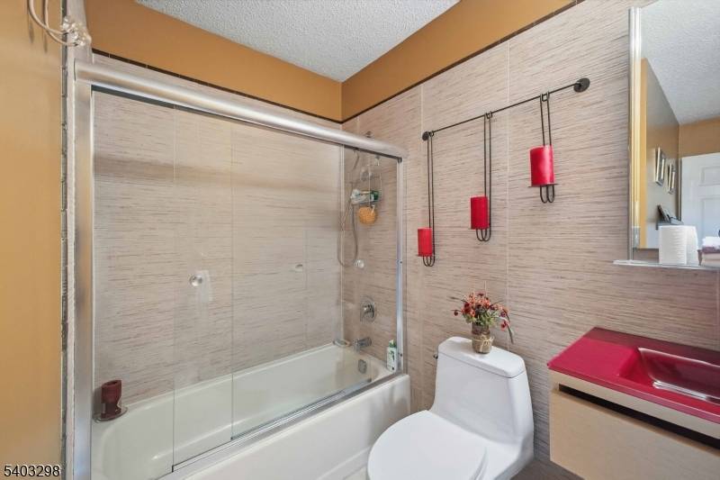 East Brunswick Twp., NJ 08816,243 Wycoff Way