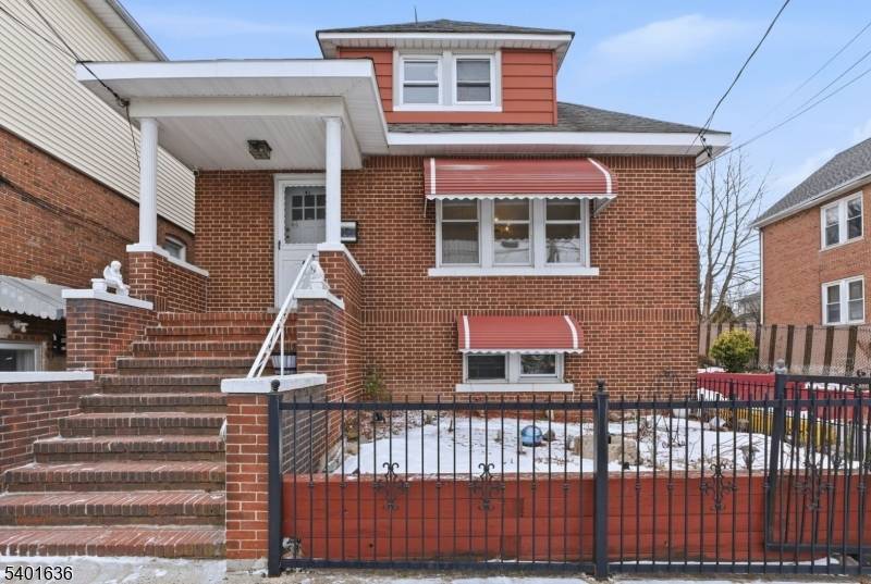 Garfield City, NJ 07026,44 Malcolm Ave