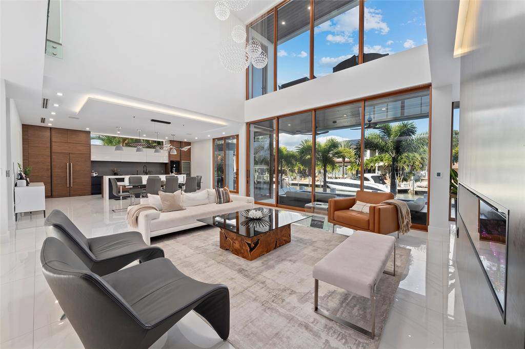 Lighthouse Point, FL 33064,2631 NE 48TH CT