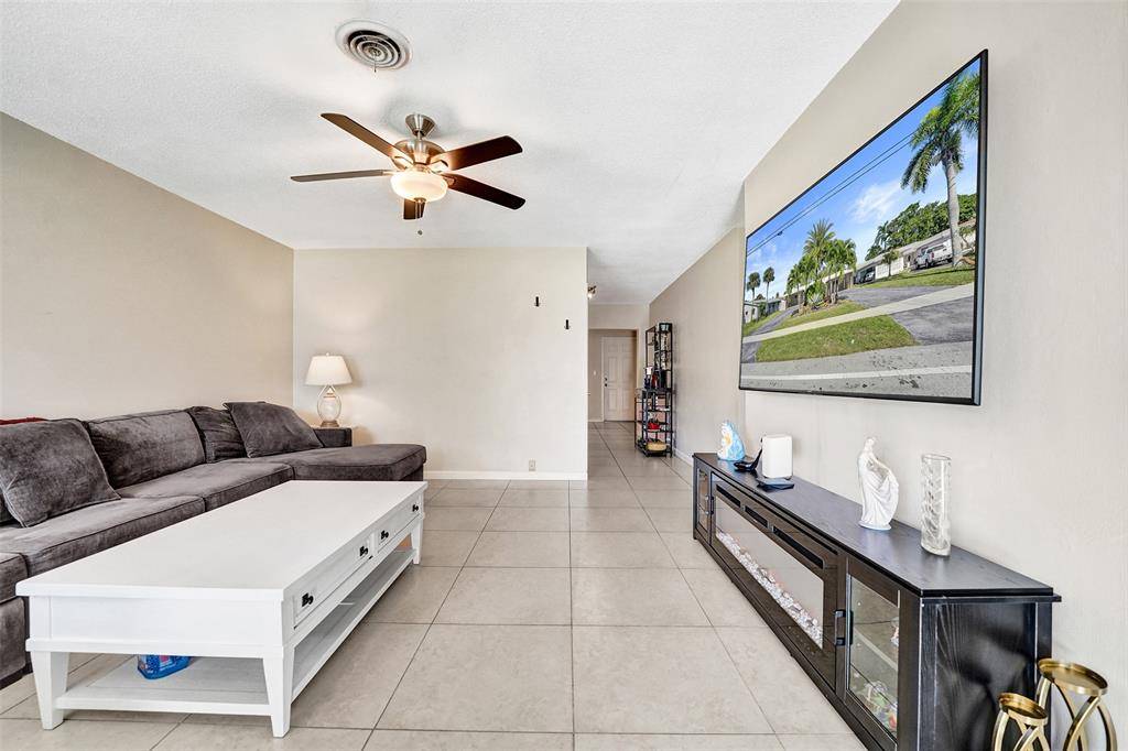 Oakland Park, FL 33334,1623-1625 NE 45th St