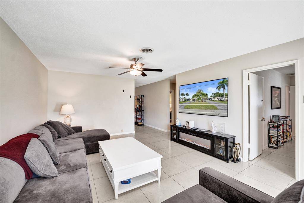 Oakland Park, FL 33334,1623-1625 NE 45th St