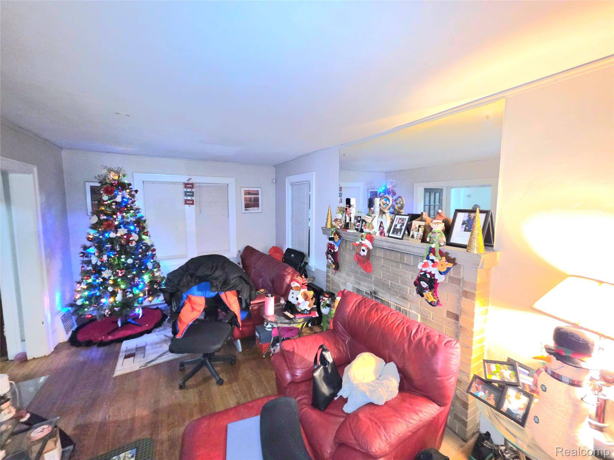 Detroit, MI 48219,23525 Kress ST