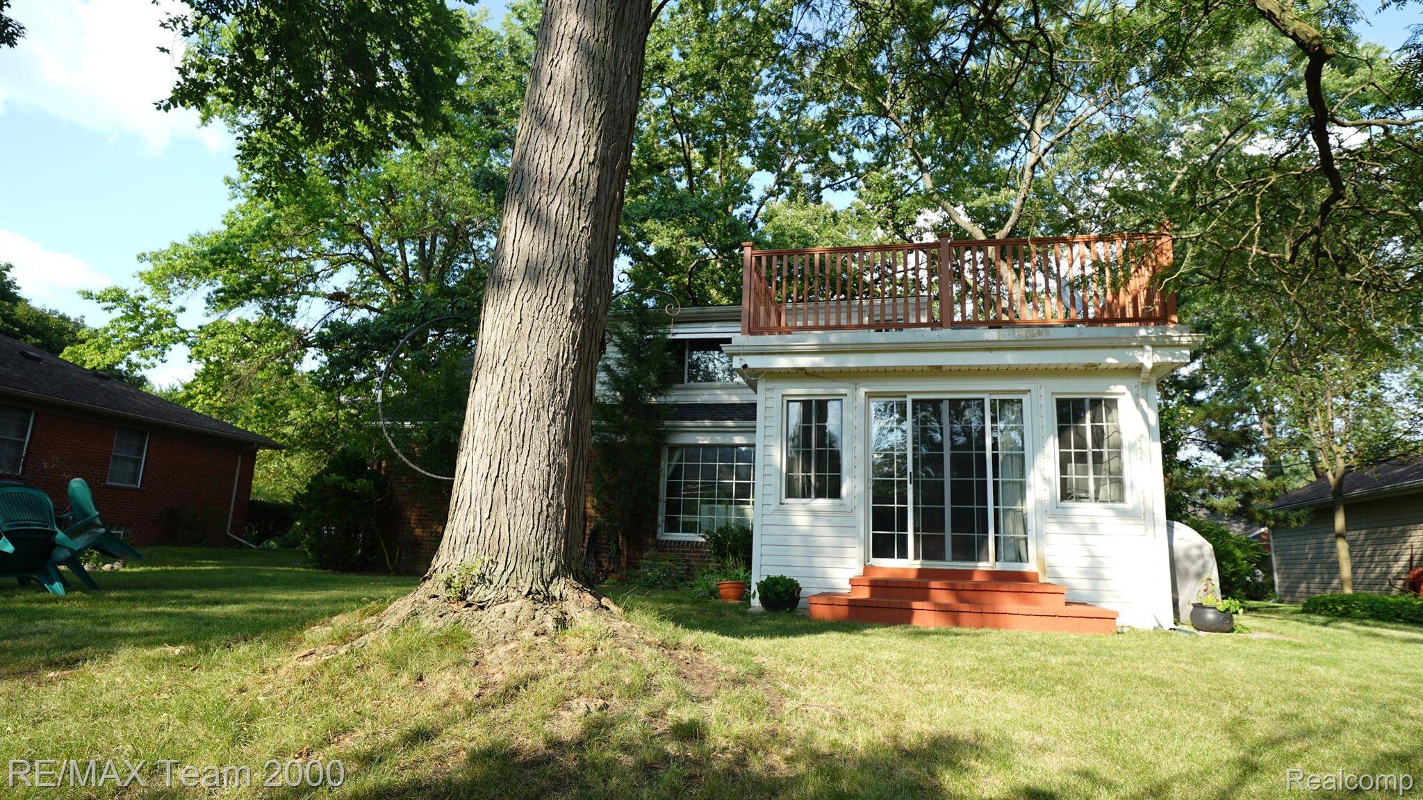 Dearborn, MI 48120,3 BOONE LN