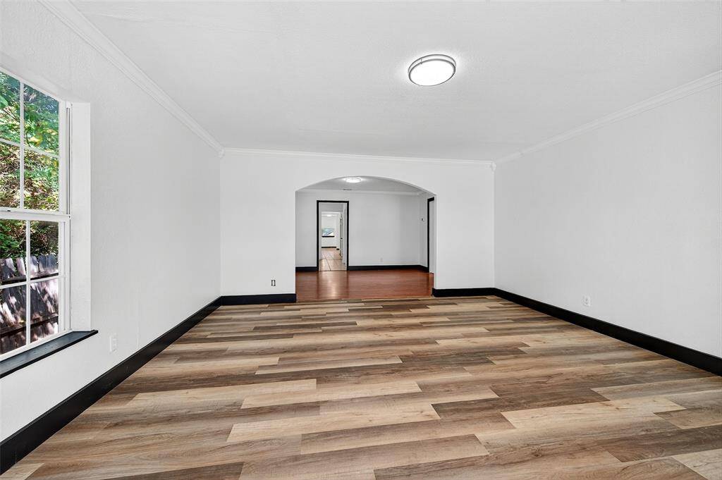 Denison, TX 75020,205 Bond Street