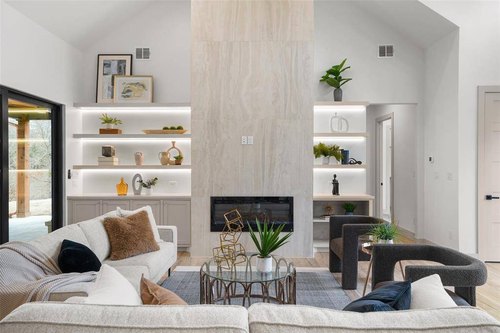 Log Cabin, TX 75148,14120 Park Way