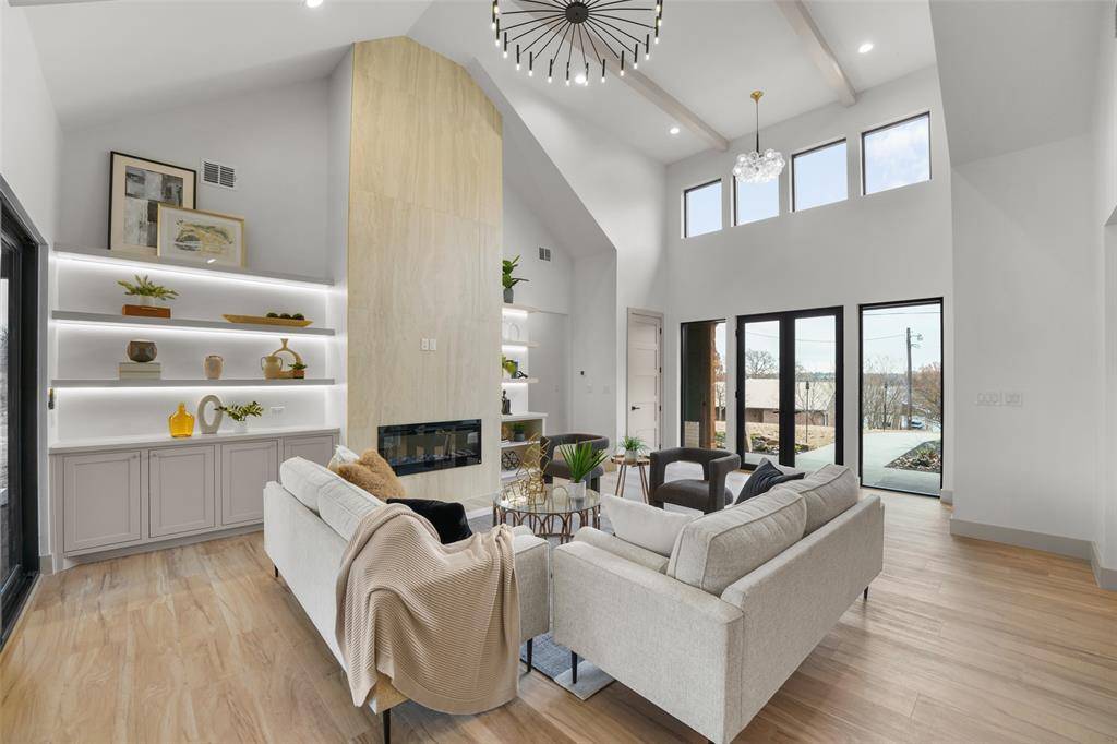 Log Cabin, TX 75148,14120 Park Way