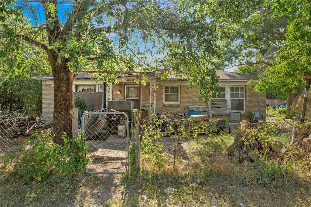 Elm Mott, TX 76640,4676 Old Dallas Road