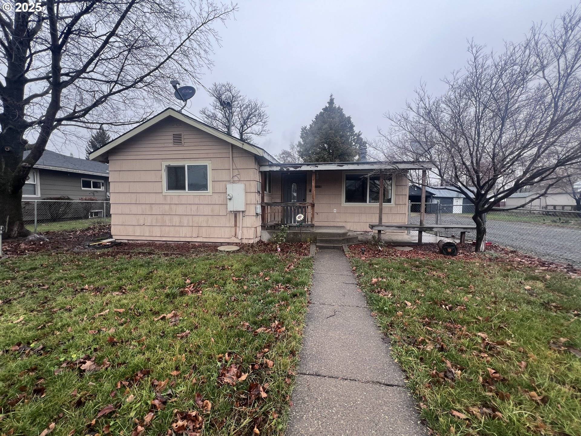 La Grande, OR 97850,1205 Y AVE