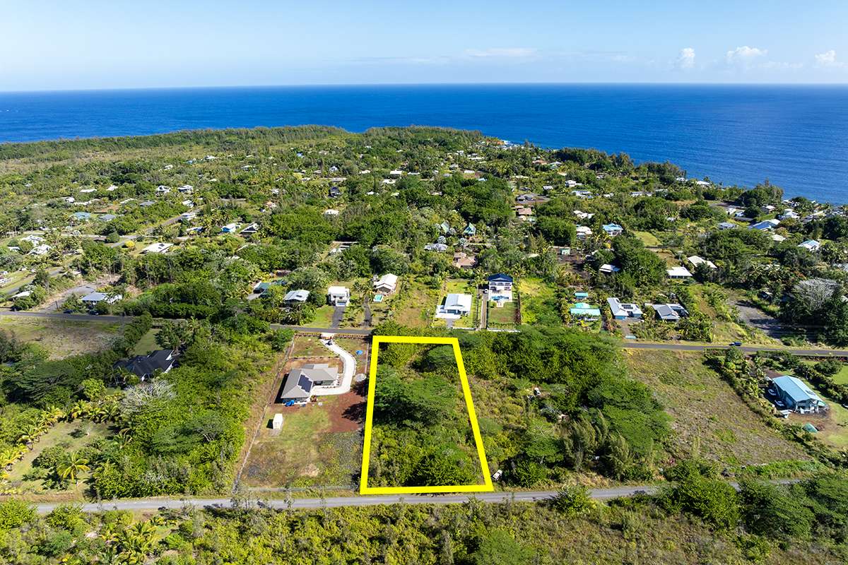 Keaau, HI 96749,15-1576 BEACH ROAD