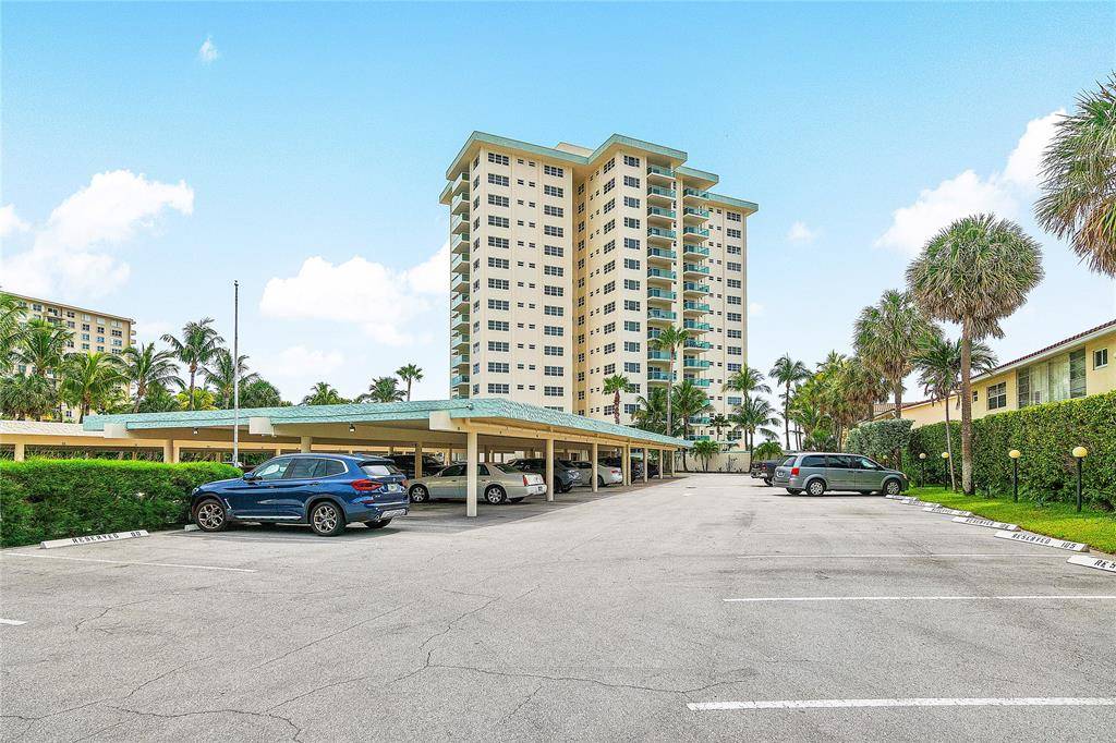 Lauderdale By The Sea, FL 33308,6000 N Ocean Blvd #4F