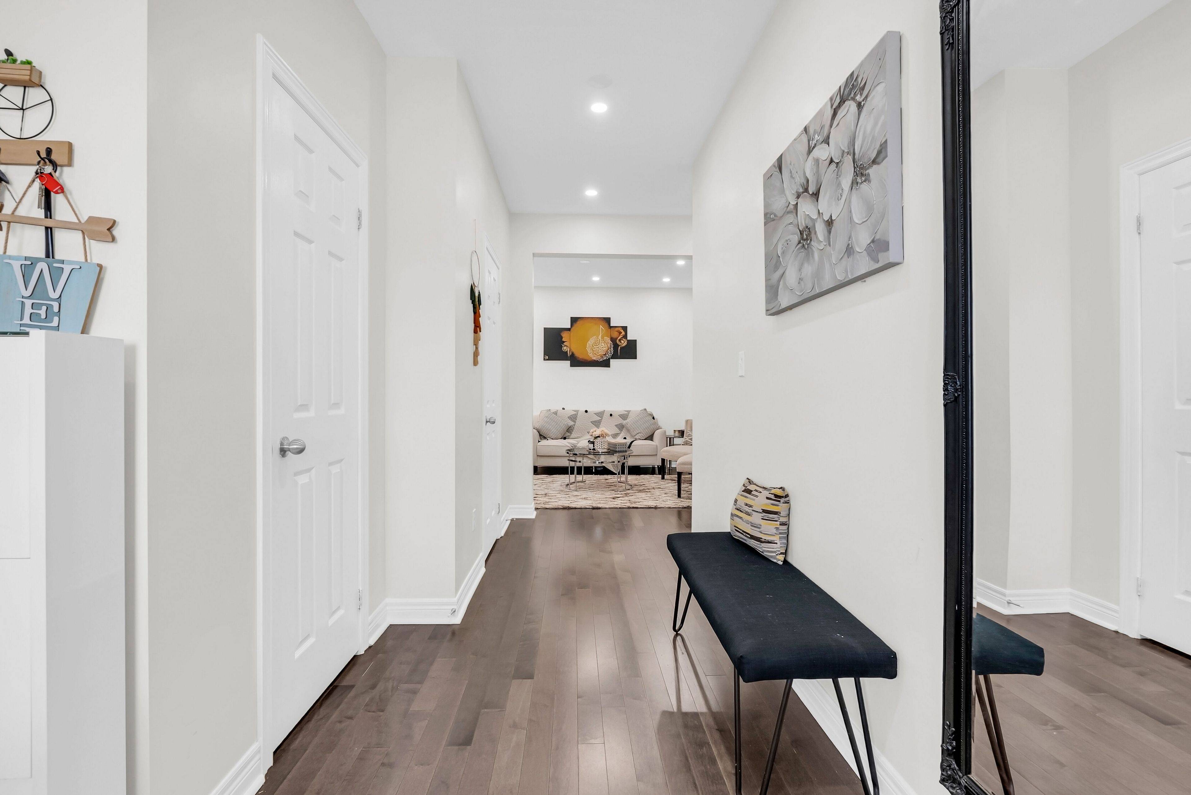 Milton, ON L9T 7V2,564 Bessborough DR