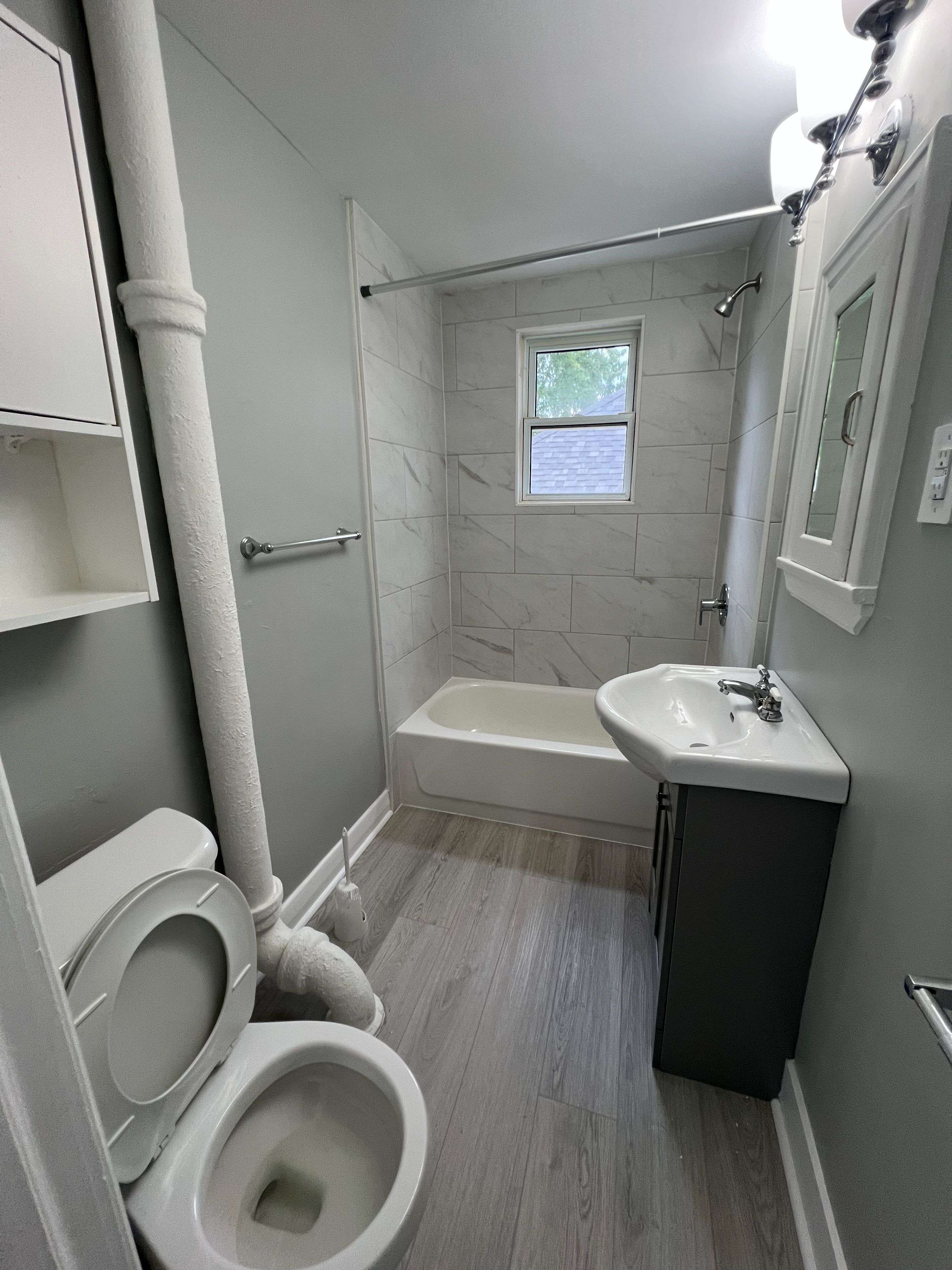 London East, ON N5Z 2H8,69 Price ST #UPPER