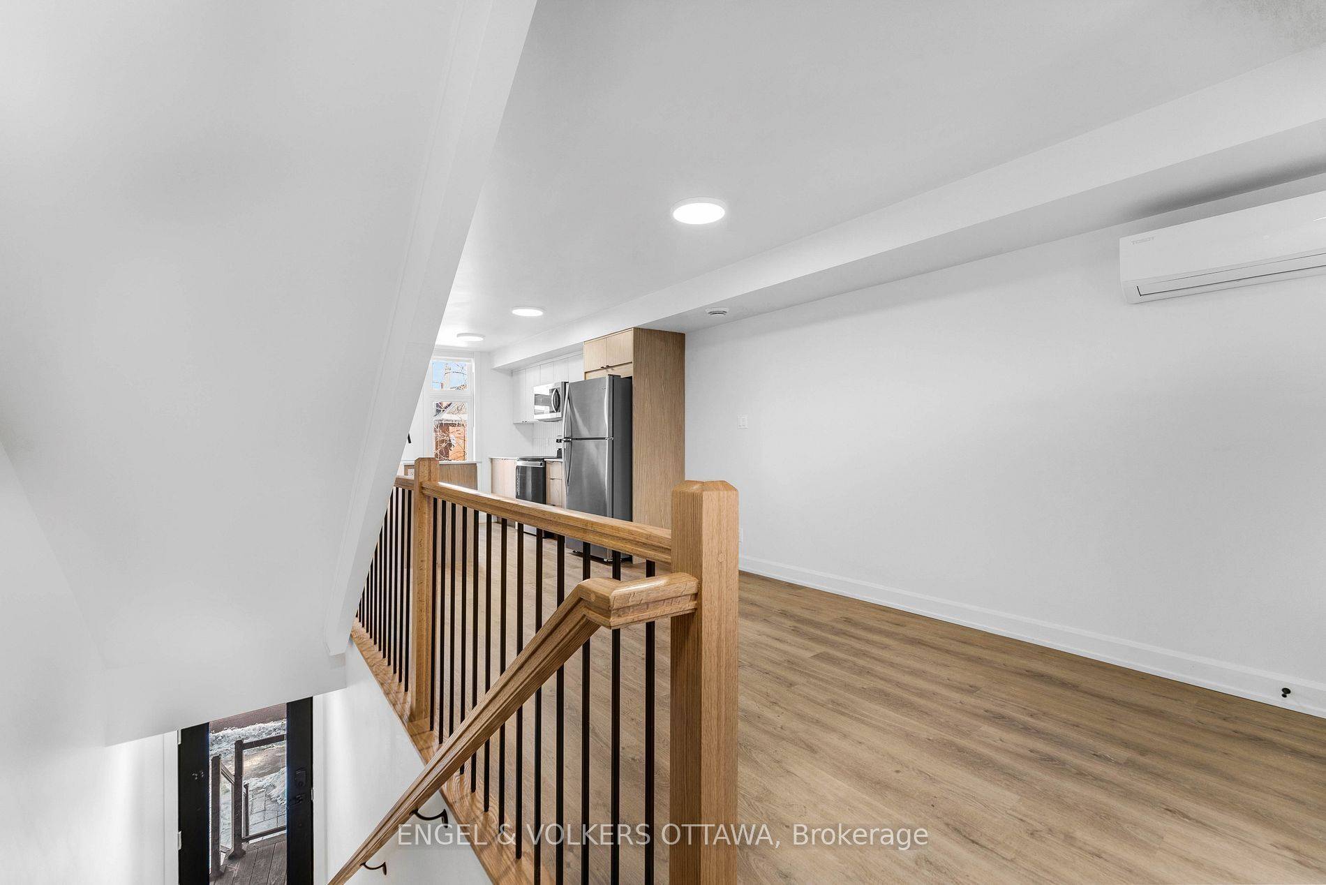 Glebe - Ottawa East And Area, ON K1S 3Y5,6A MONK ST #3