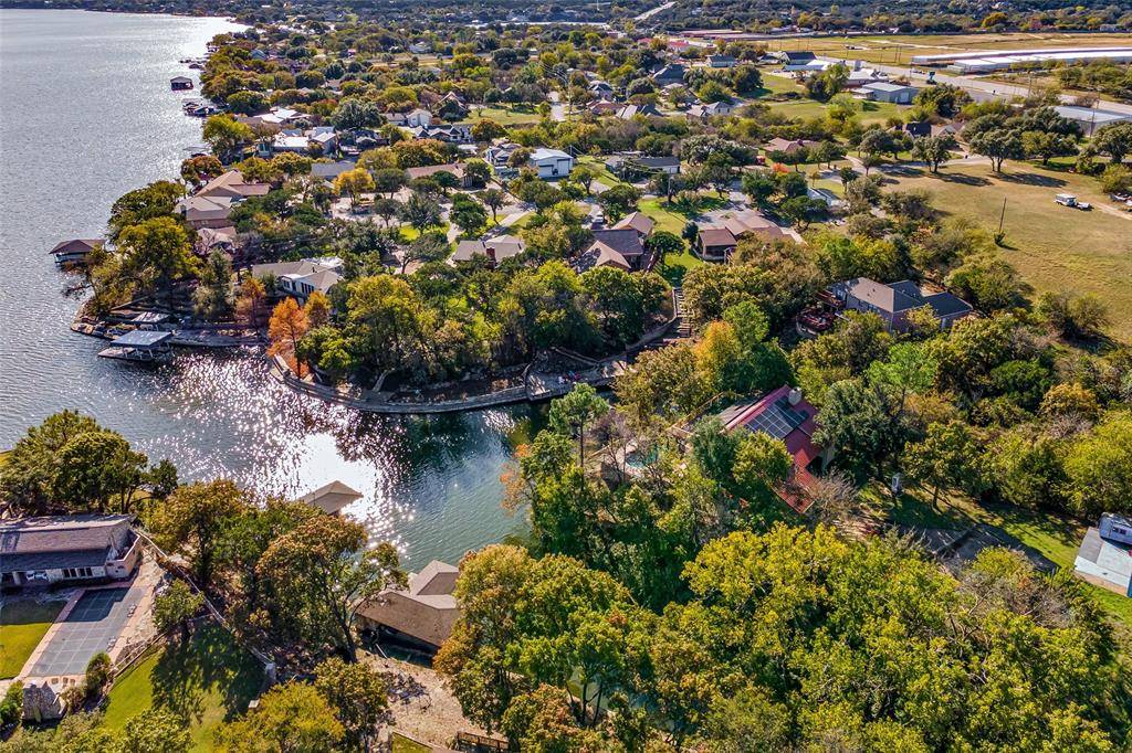 Granbury, TX 76048,1612 Lakecrest Circle