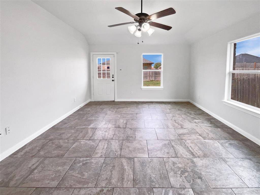 Palmer, TX 75152,112 Halifax Circle