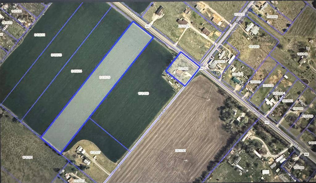 Ennis, TX 75119,3671 Farm to Market Road 660