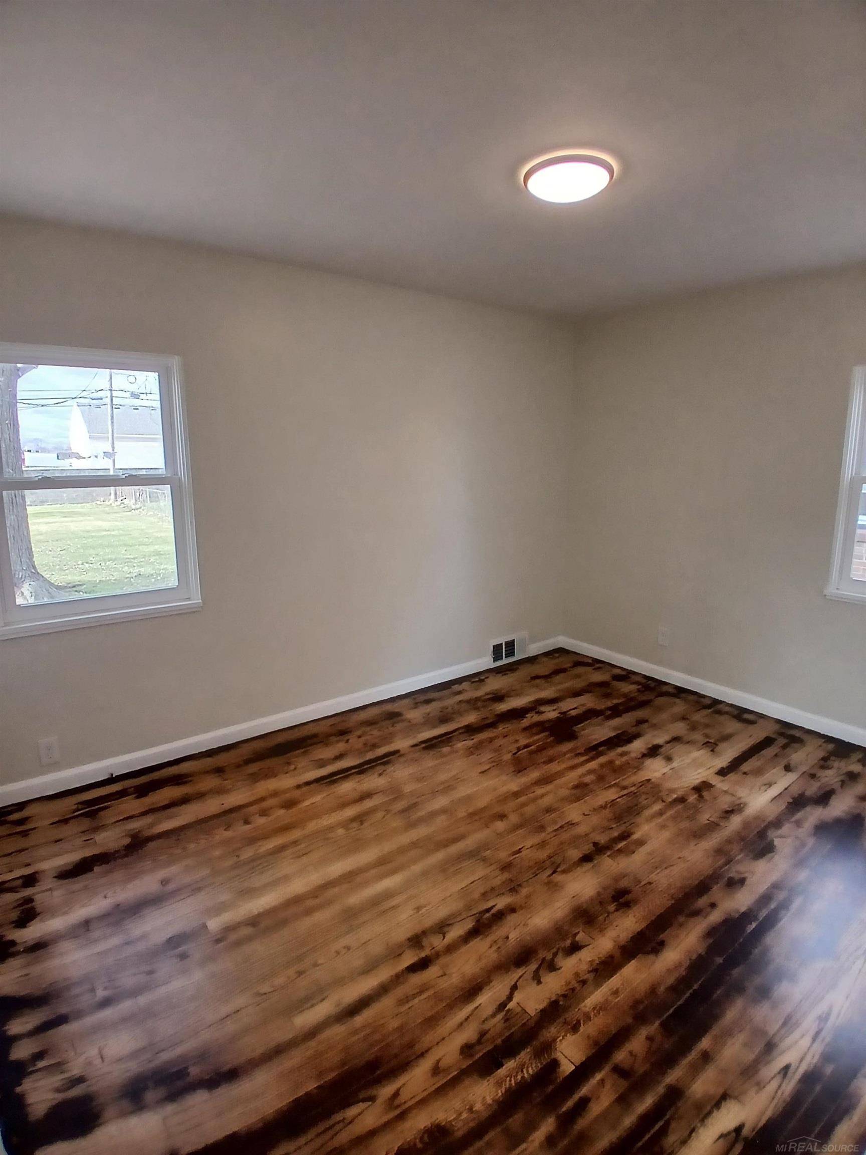 Roseville, MI 48066,27247 Leroy DR