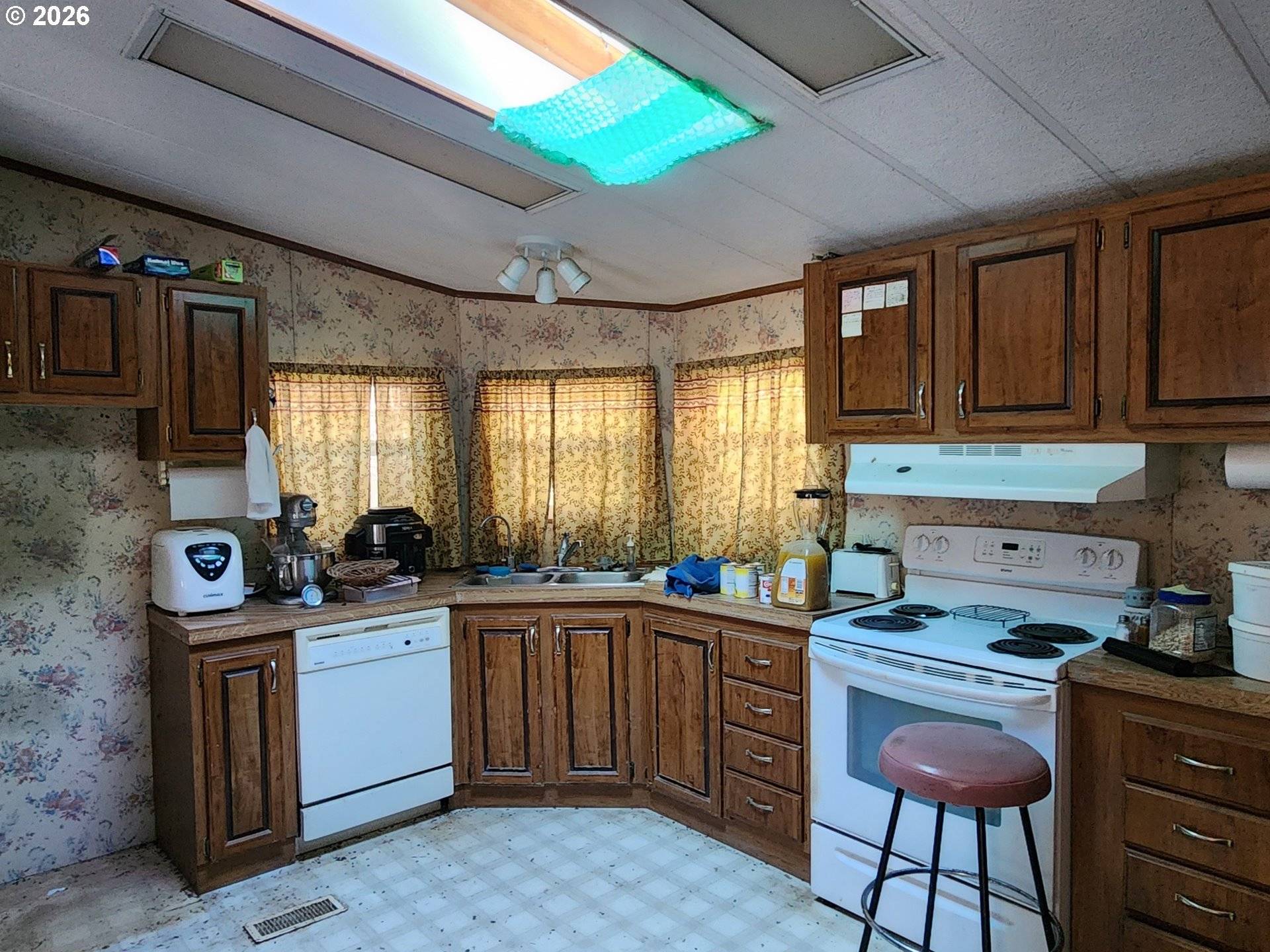 Port Orford, OR 97465,93595 CHINA MOUNTAIN RD