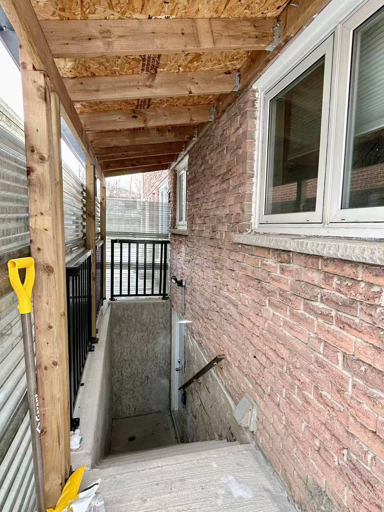 Toronto E07, ON M1S 3K5,116 Briarscross BLVD #Lower