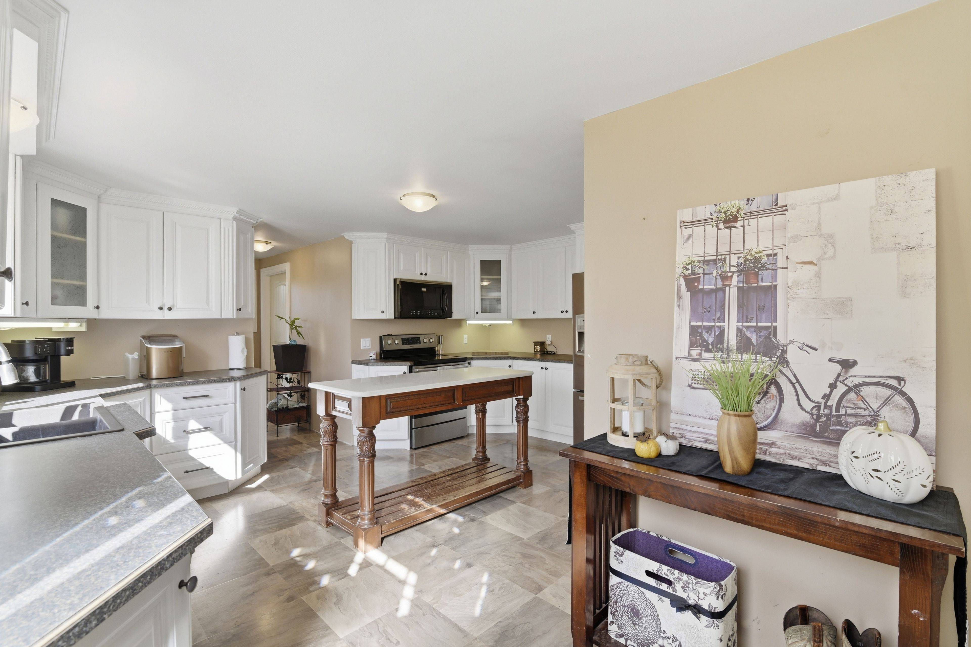 Douro-dummer, ON K0L 1S0,122 County Road 4 RD E