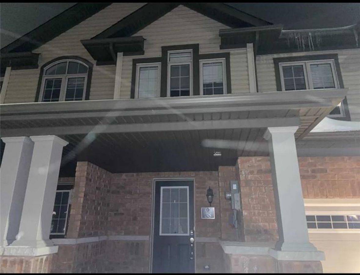 Cambridge, ON N3H 0C9,570 Linden DR #38