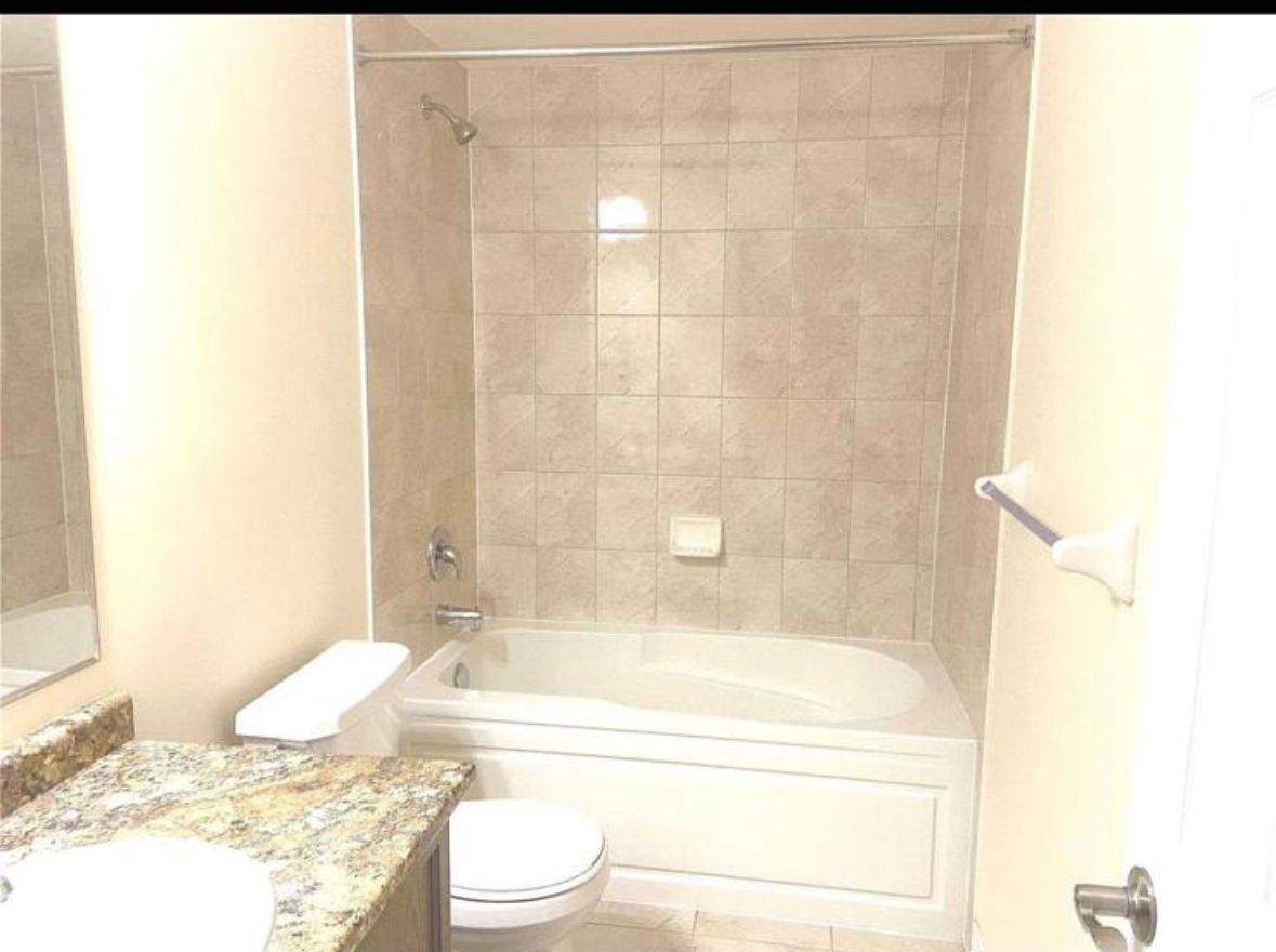 Cambridge, ON N3H 0C9,570 Linden DR #38