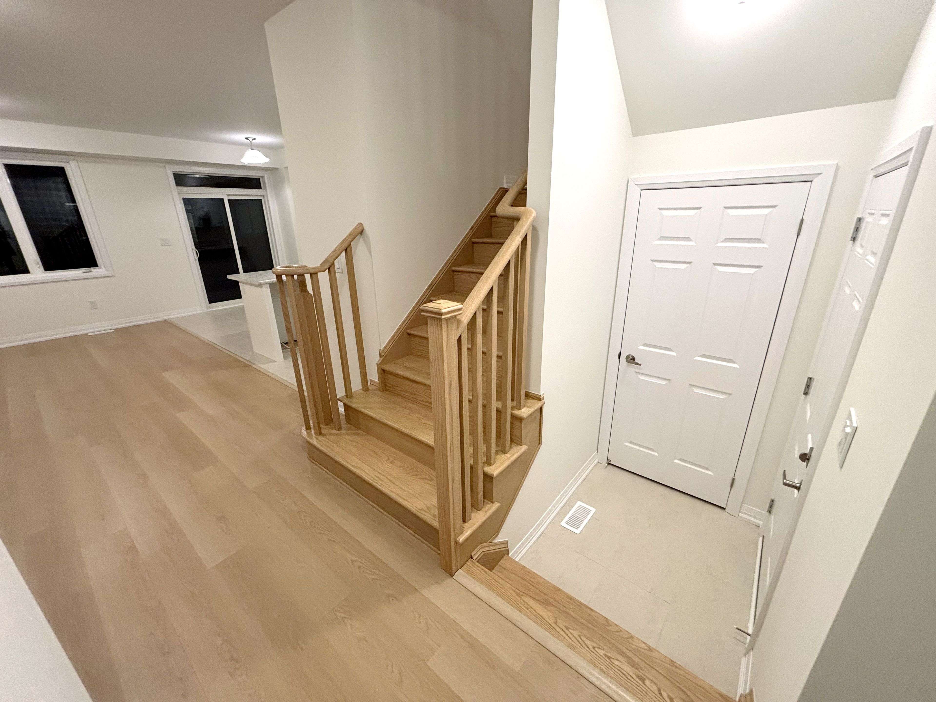 Haldimand, ON N3W 0K2,93 Marche DR