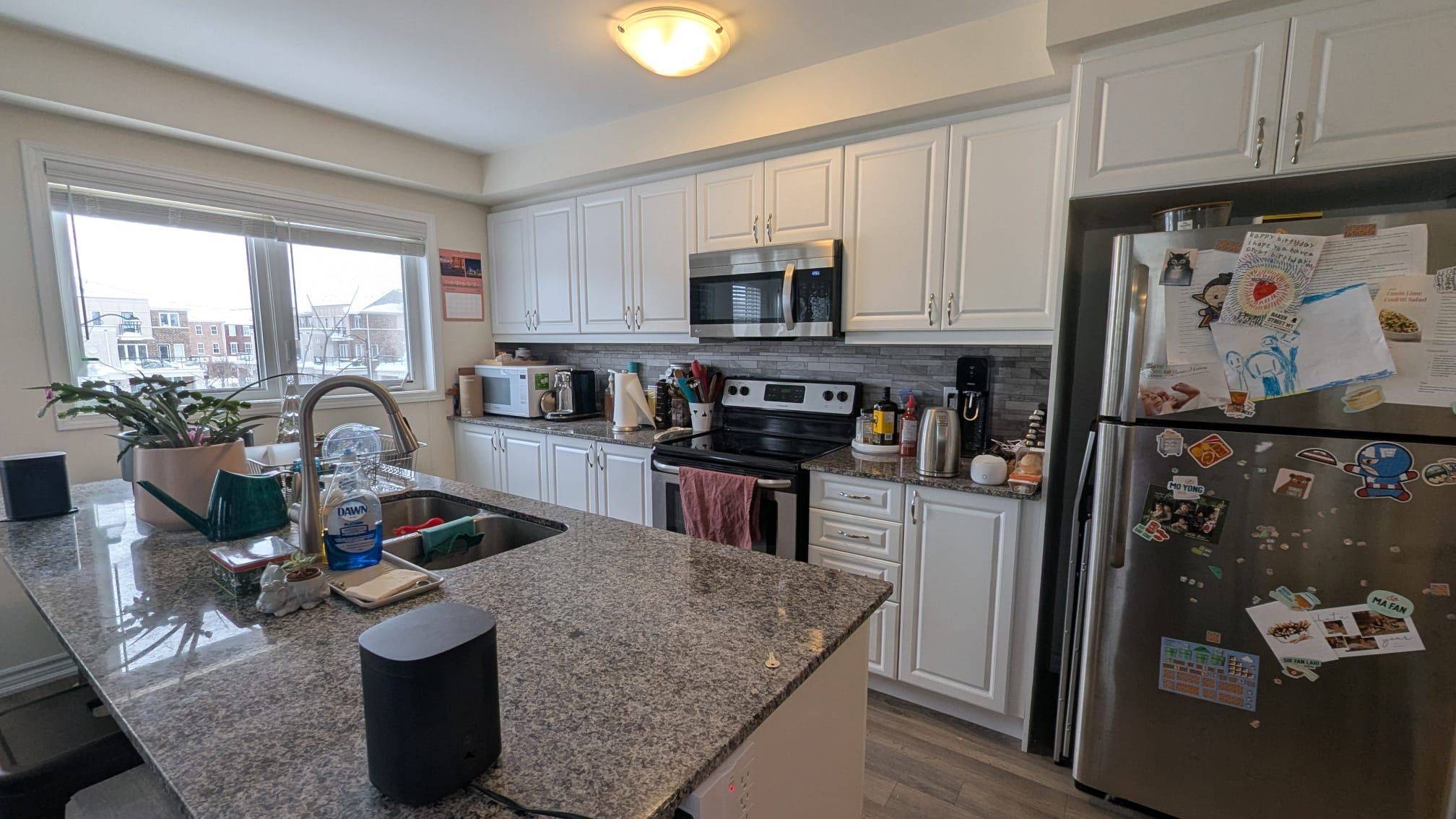 Kitchener, ON N2R 0L7,917 Apple Hill LN