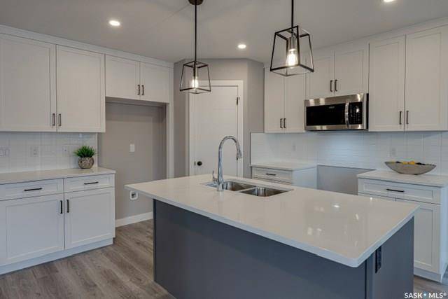 Saskatoon, SK S7V 1V7,310 Asokan BEND