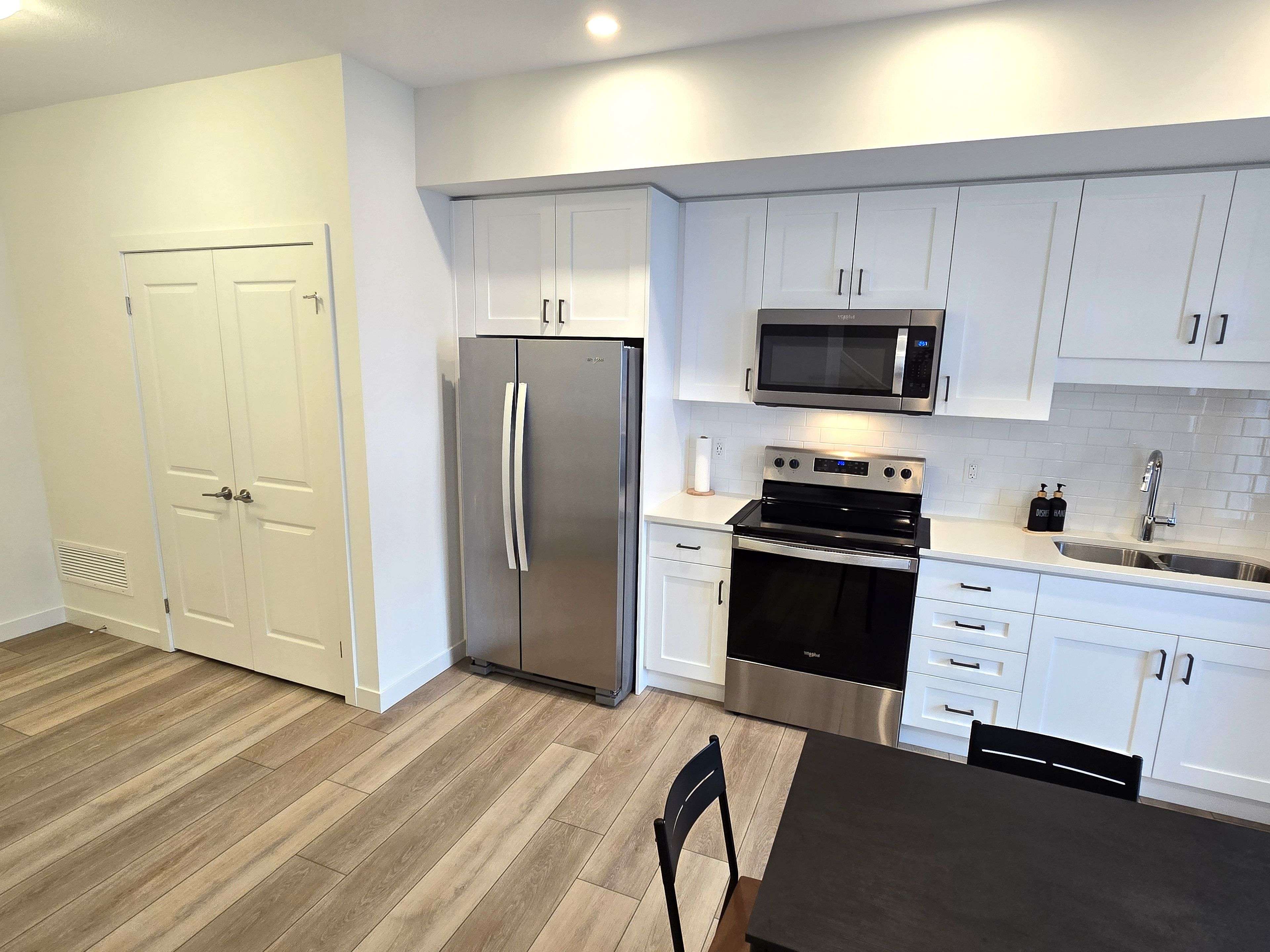 Cambridge, ON N1P 0B6,405 Myers RD #126