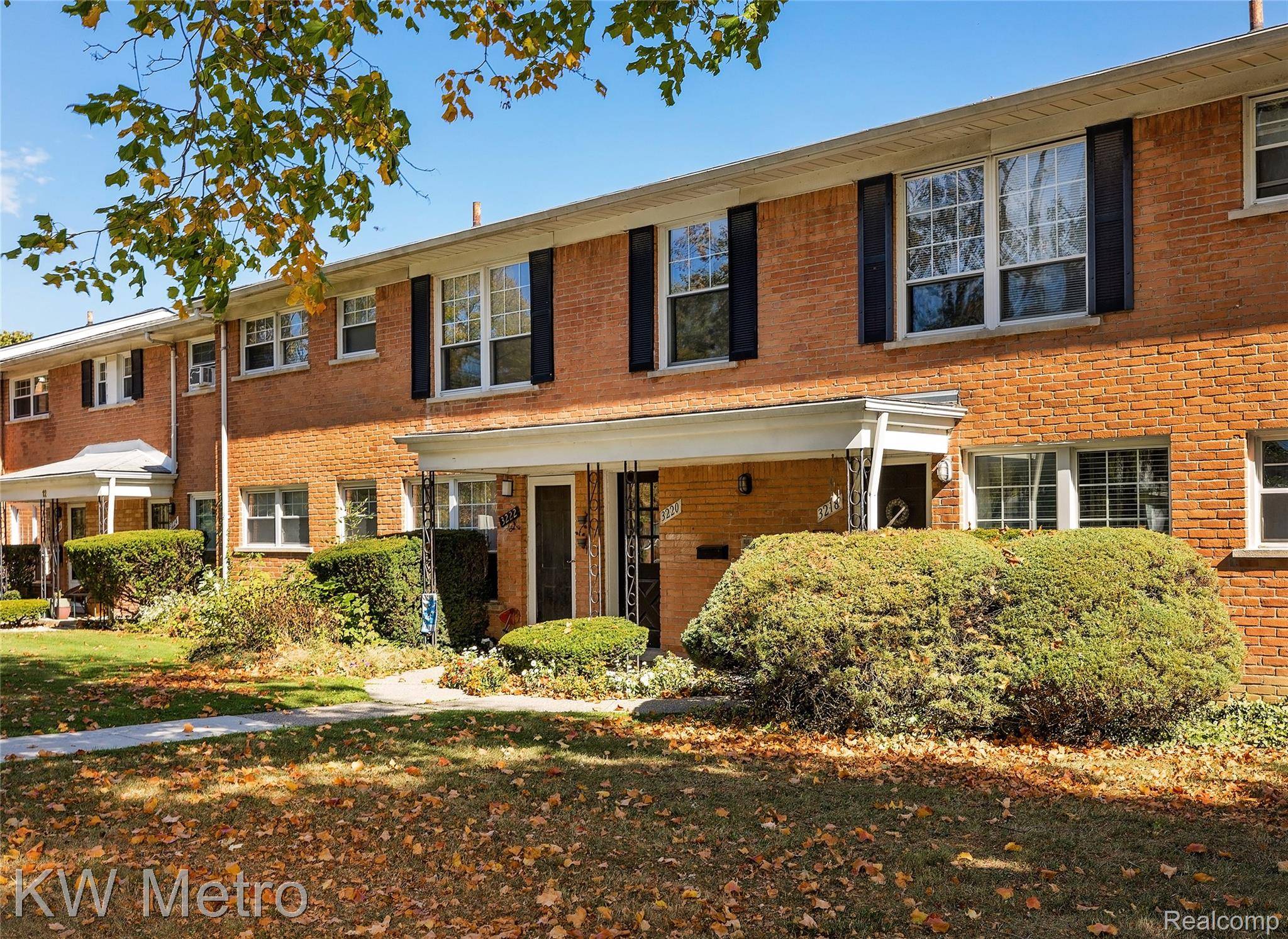 Royal Oak, MI 48073,3220 Shenandoah DR #12