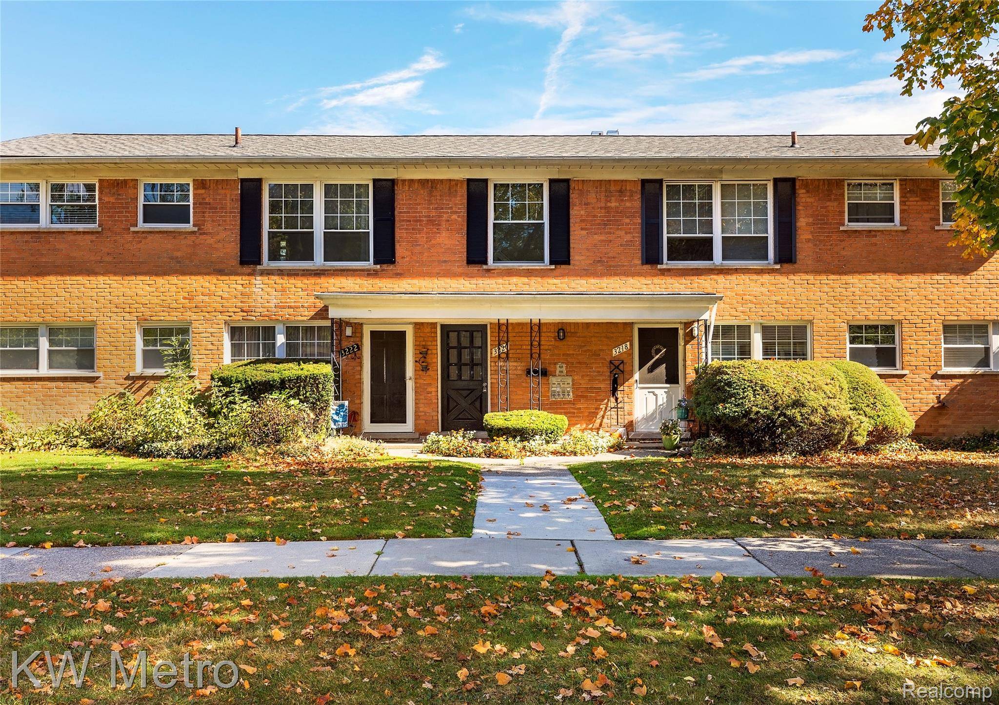 Royal Oak, MI 48073,3220 Shenandoah DR #12