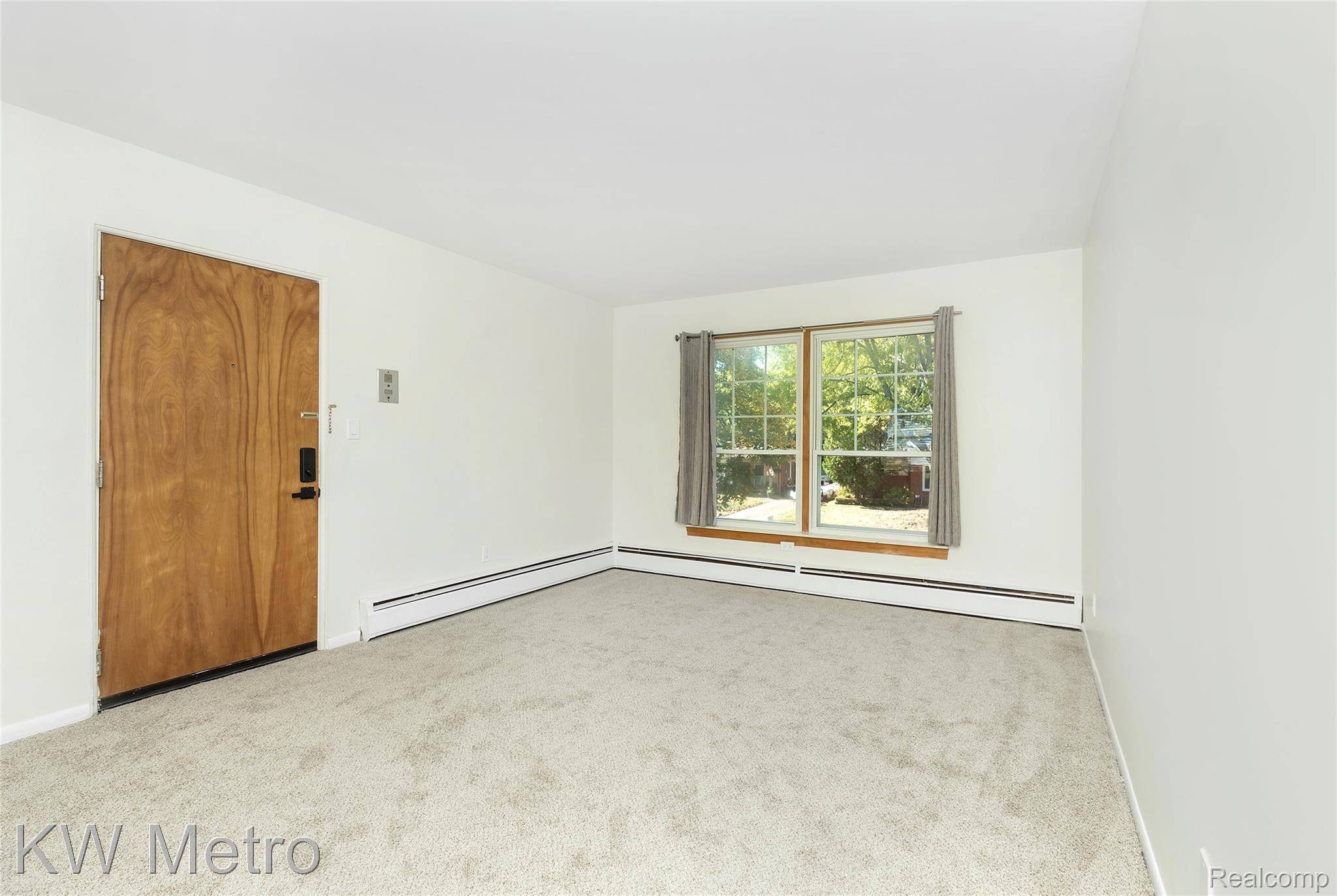 Royal Oak, MI 48073,3220 Shenandoah DR #12