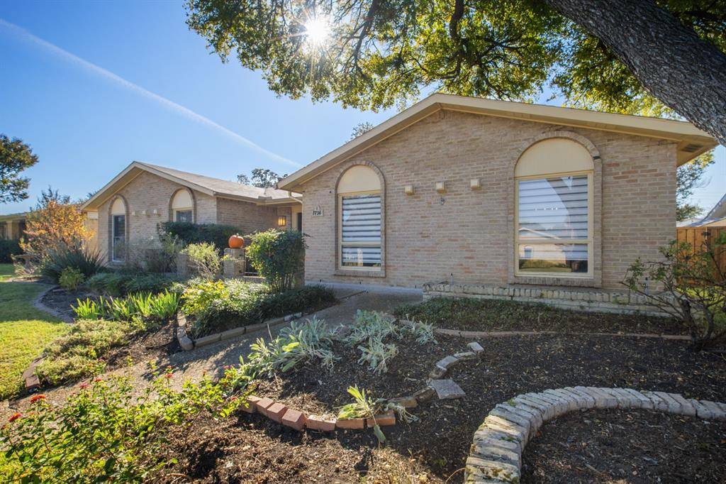 Dallas, TX 75248,7736 El Santo Lane