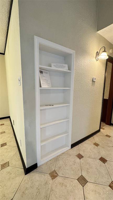 Arlington, TX 76011,1200 Calico Lane #820